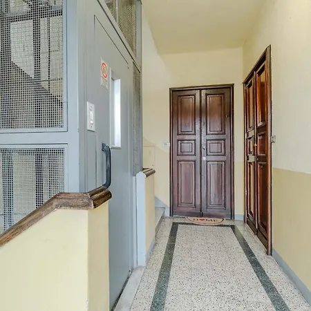 Antonelliana-apartment With View شقة *